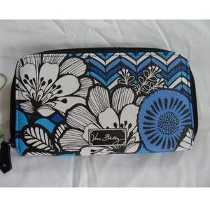 Vera Bradley Zipper Wallet Blue Bayou  Like New